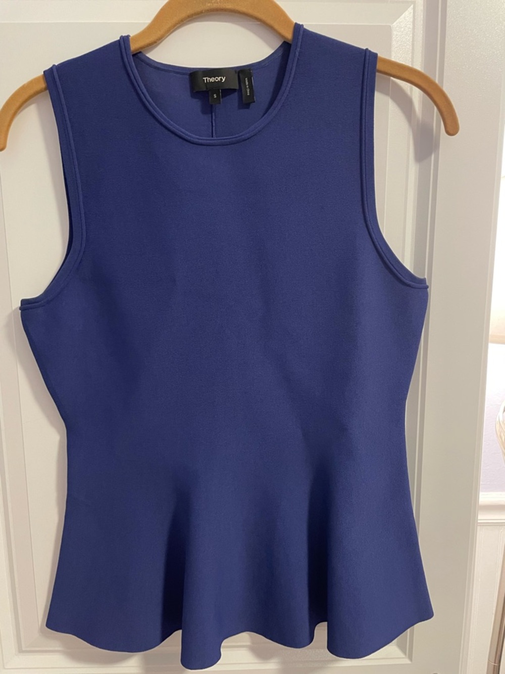 Theory Peplum Top Blue Sleeveless Knit Stretch Blouse Small Classic Flare Hem